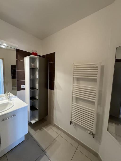 Appartement De Romain Анси Екстериор снимка