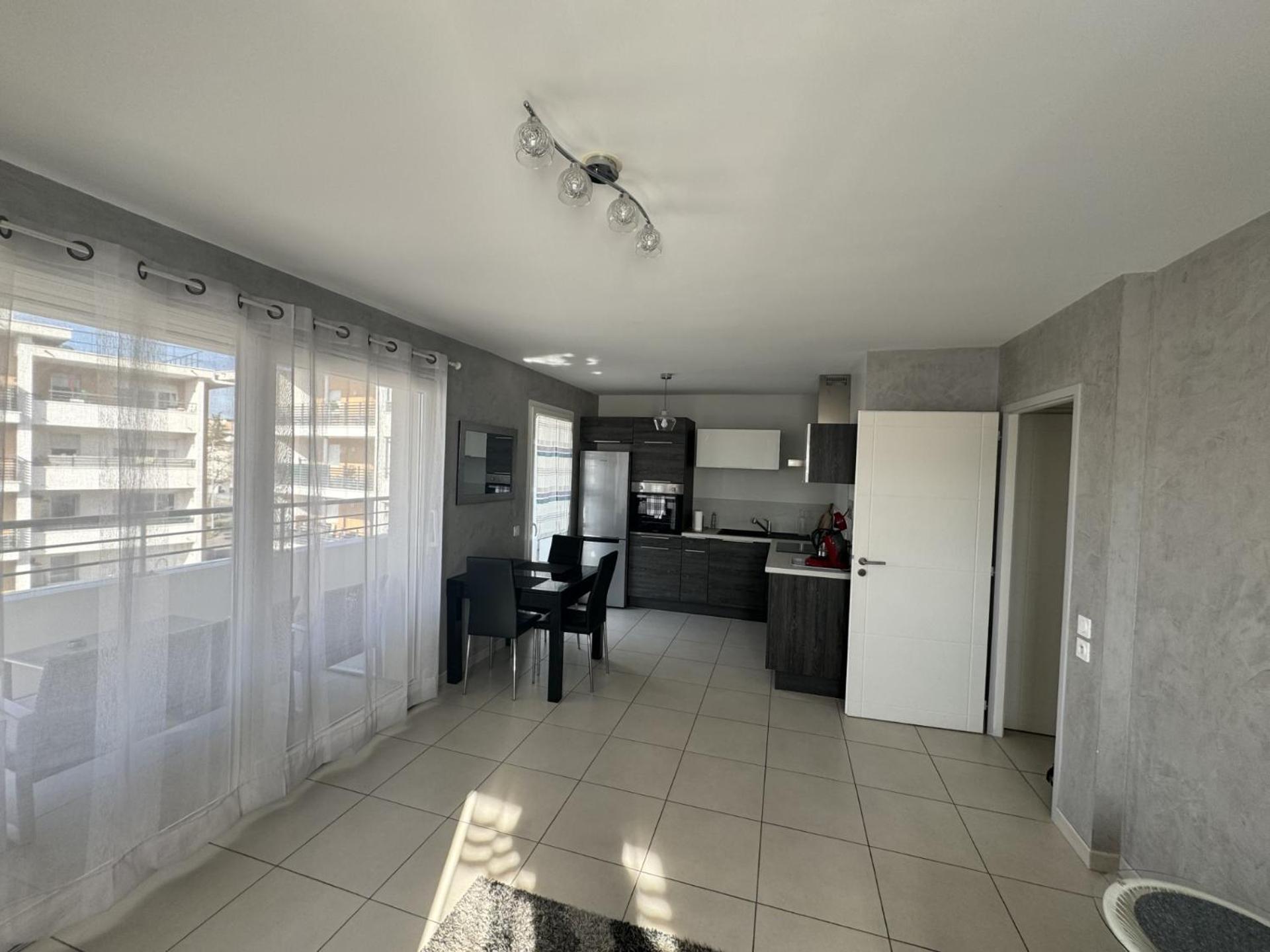 Appartement De Romain Анси Екстериор снимка