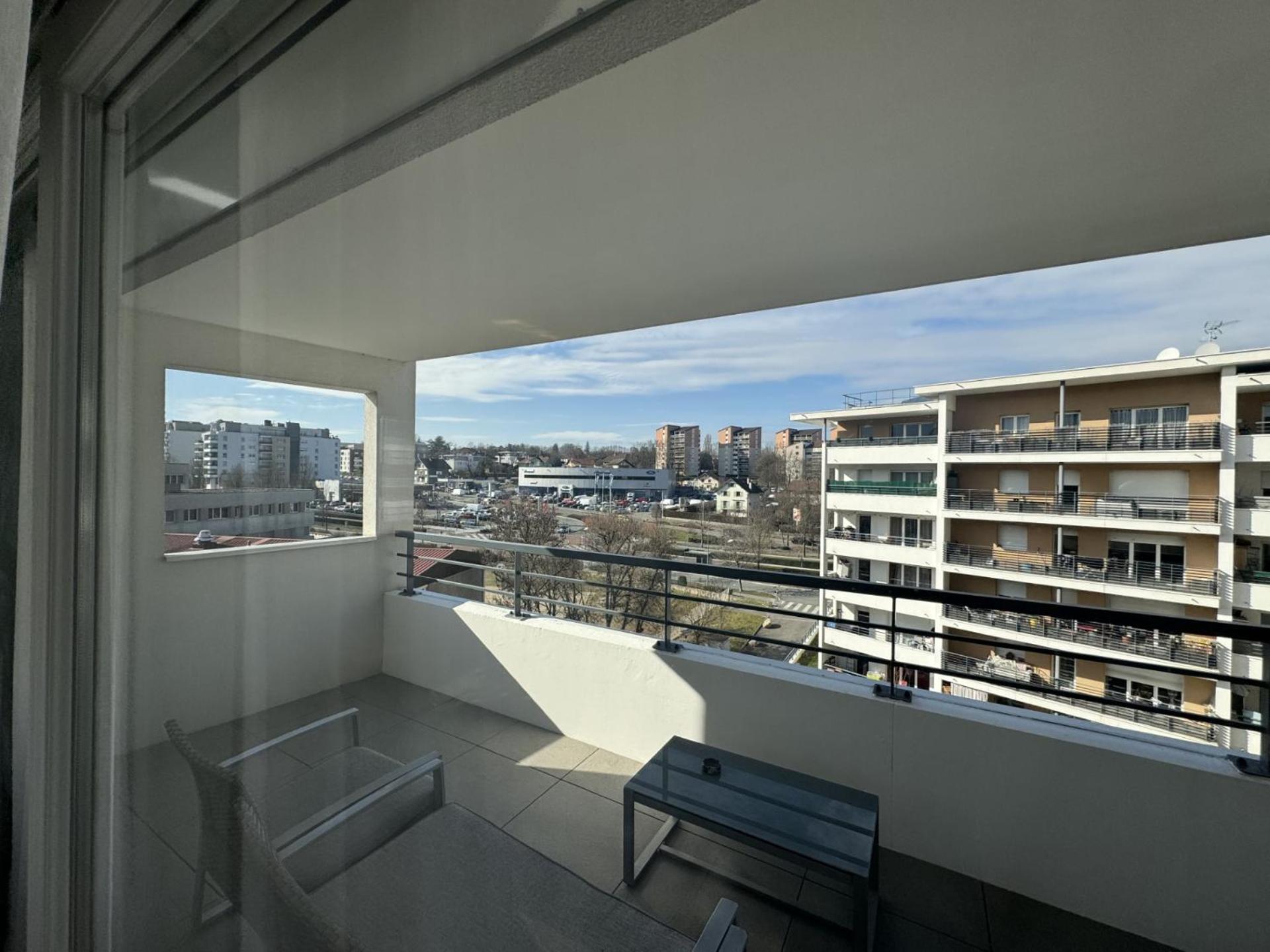 Appartement De Romain Анси Екстериор снимка
